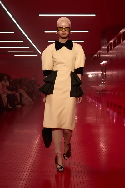 Look 70